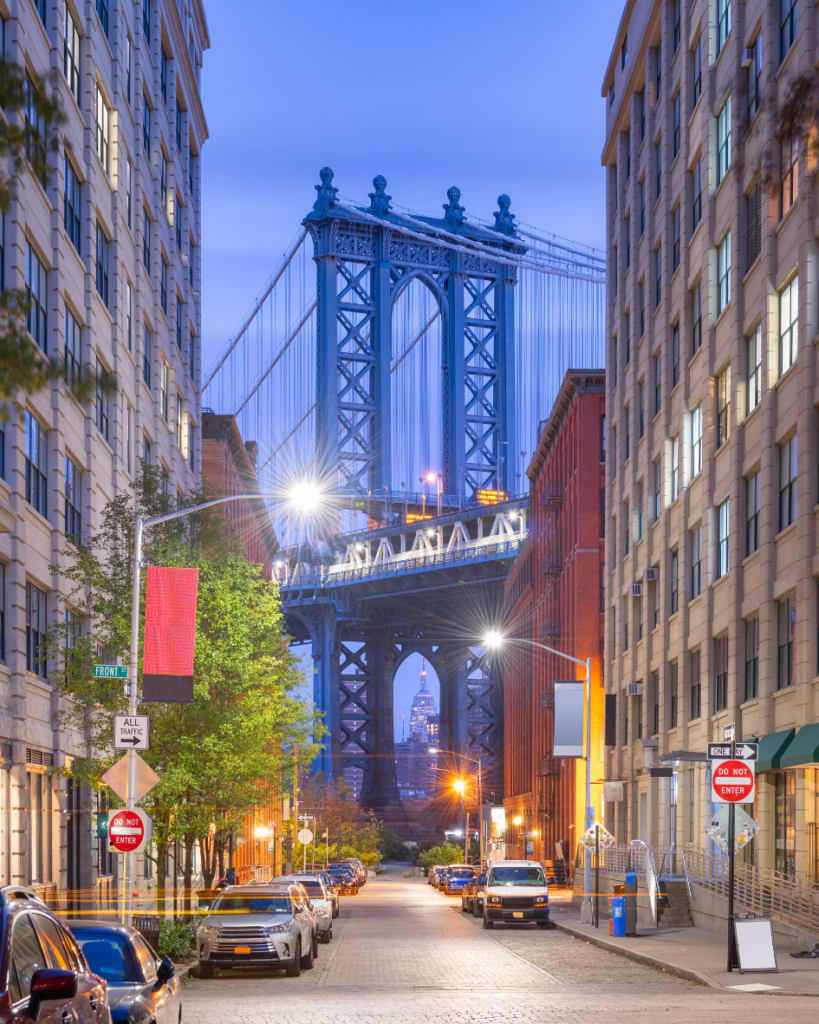 brooklyn bridge at evening