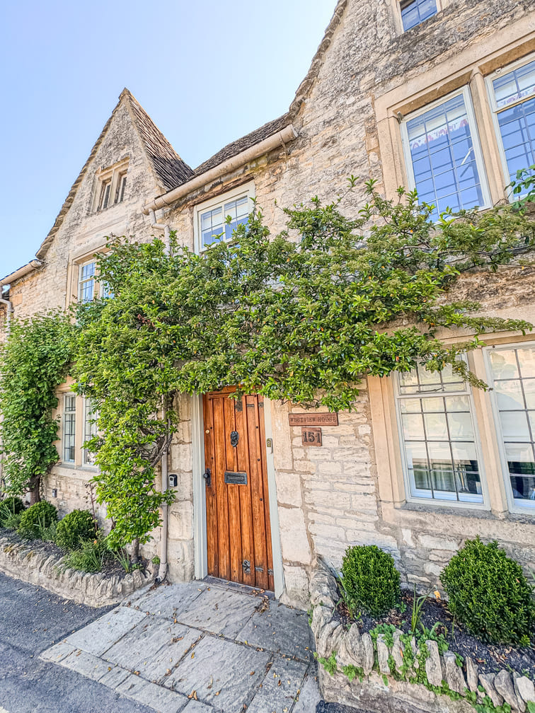 bibury house