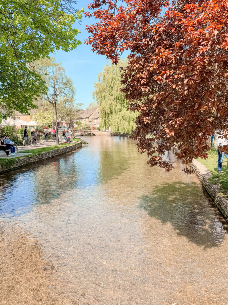 Bourton-on-the-Water river